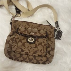 Authentic Coach crossbody bag 👜